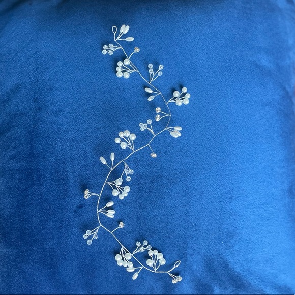 2 Wedding Hair Strips - Picture 3 of 4